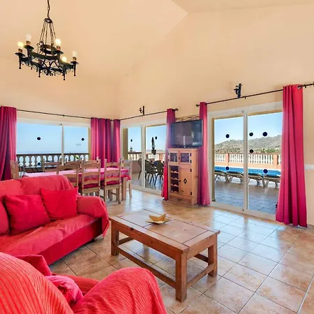 Mi Casa Nueva Villa *